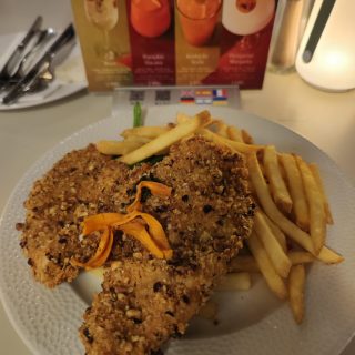 מנזה